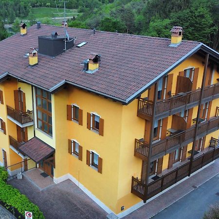 Residenza Arcobaleno Aparthotel Tenno Εξωτερικό φωτογραφία