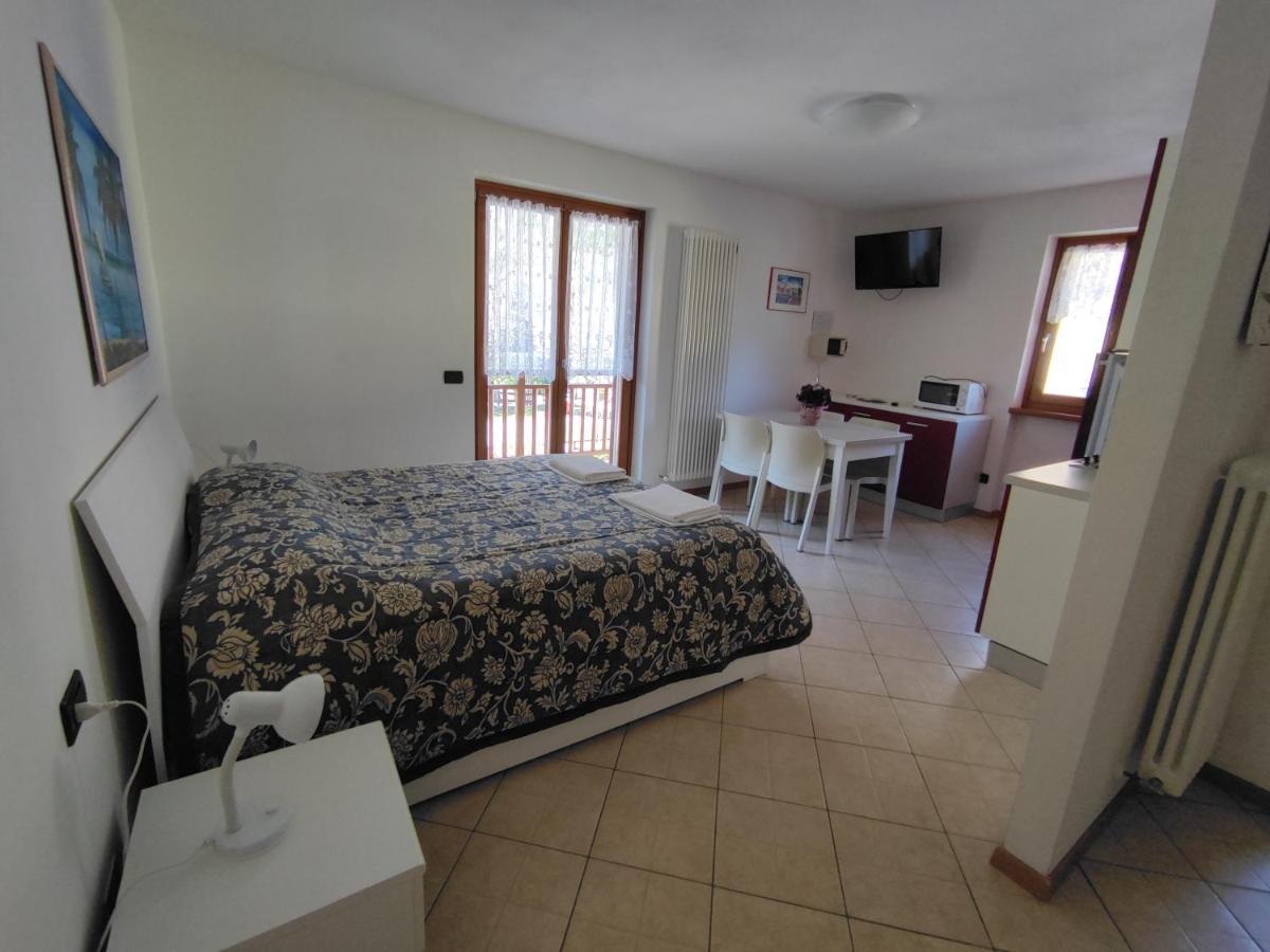 Residenza Arcobaleno Aparthotel Tenno Εξωτερικό φωτογραφία