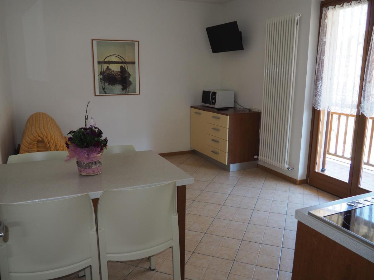Residenza Arcobaleno Aparthotel Tenno Εξωτερικό φωτογραφία