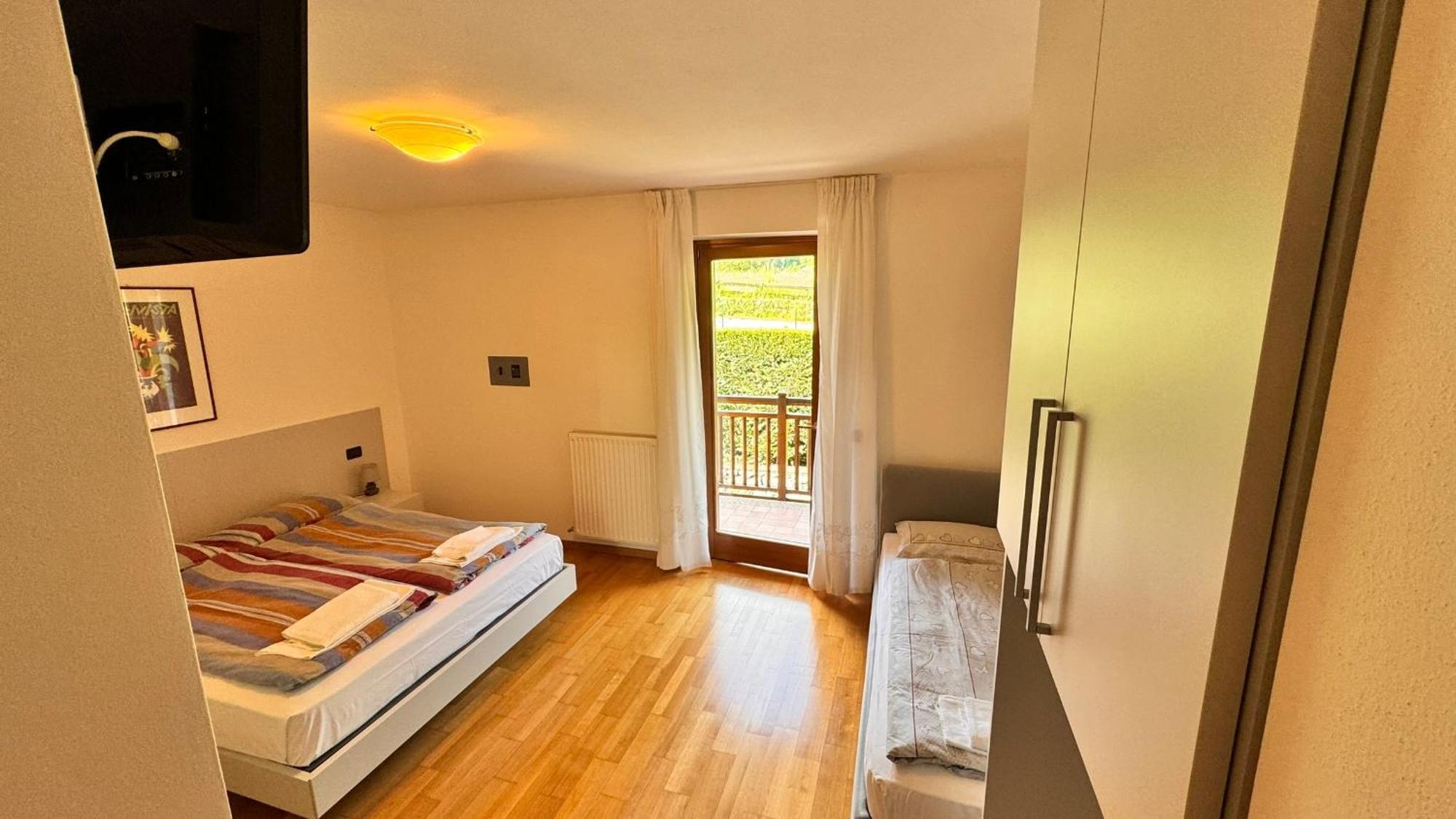 Residenza Arcobaleno Aparthotel Tenno Εξωτερικό φωτογραφία